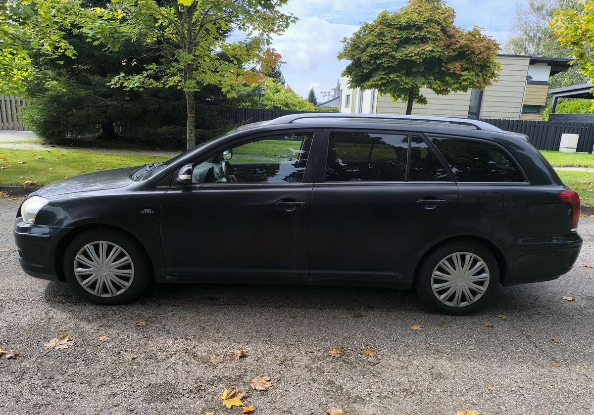 Toyota Avensis 2009 — vehicle for AFU Ukraine