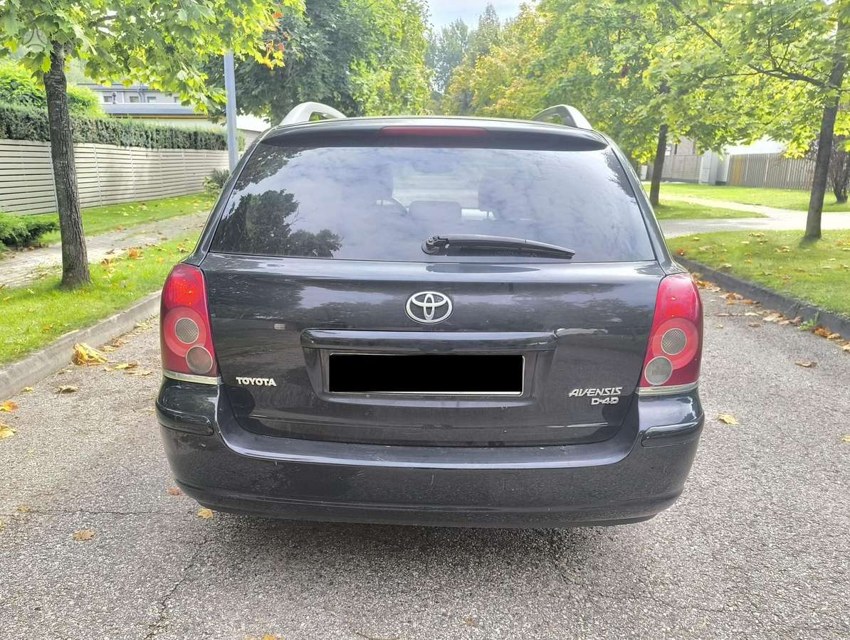 Toyota Avensis 2009 — photo 9