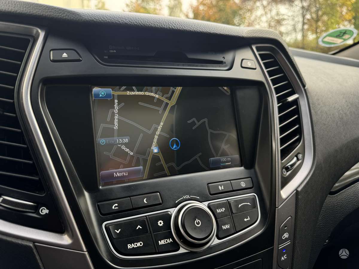 Hyundai Santa 2012 — photo 14