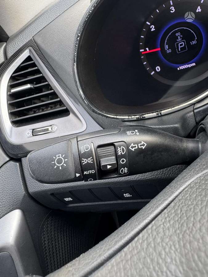 Hyundai Santa 2012 — photo 23