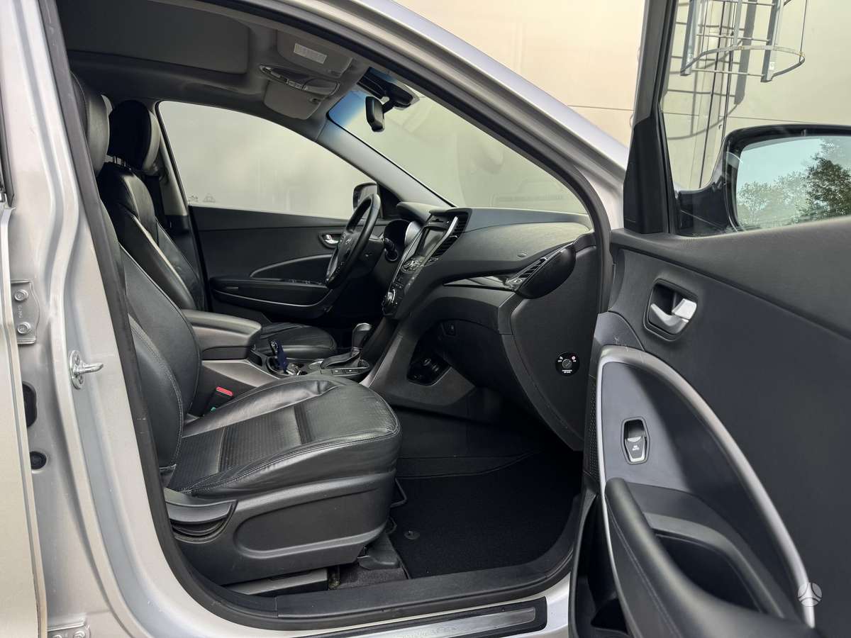 Hyundai Santa 2012 — photo 9