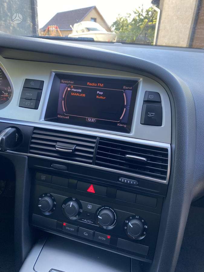 Audi A6 2009 — photo 8