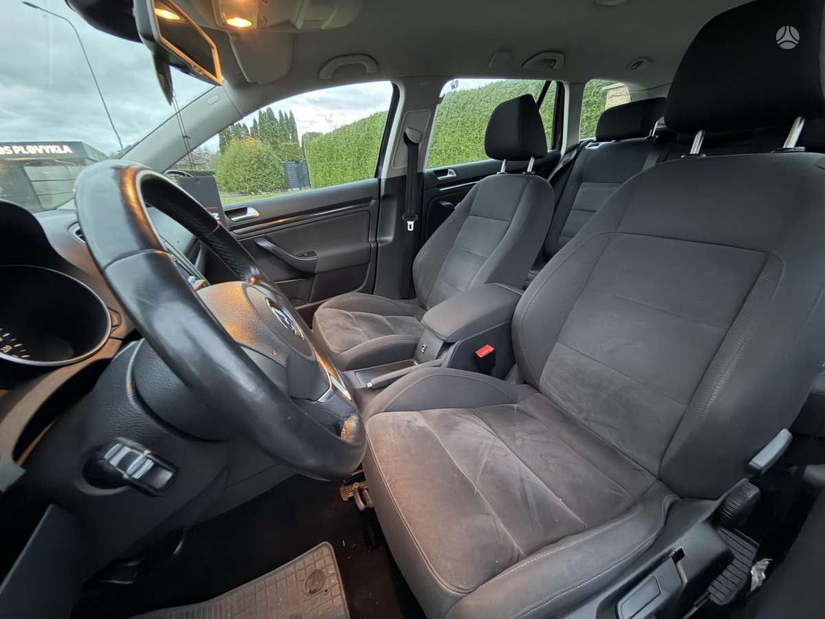 Volkswagen Golf 2010 — photo 13