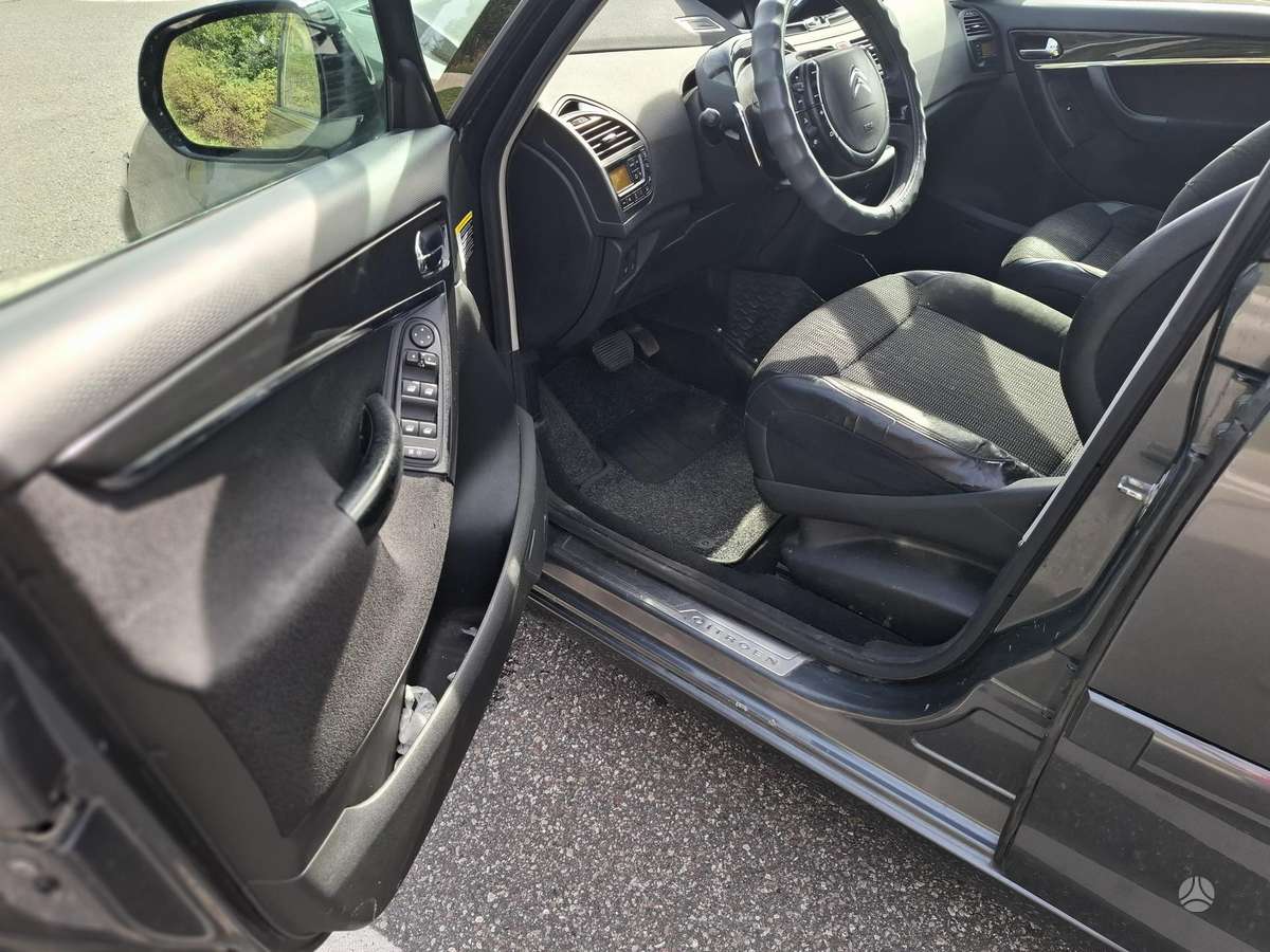 Citroen Grand 2013 — photo 11