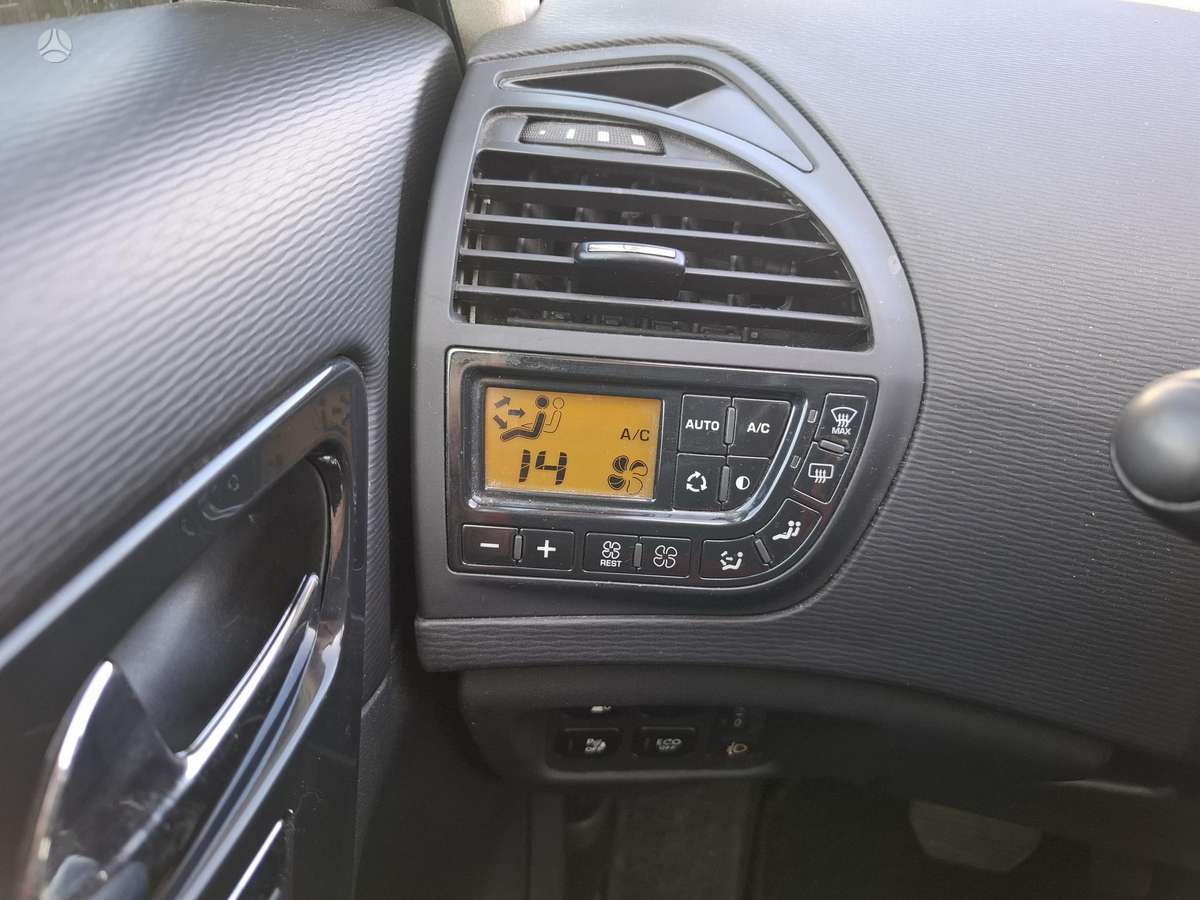 Citroen Grand 2013 — photo 16