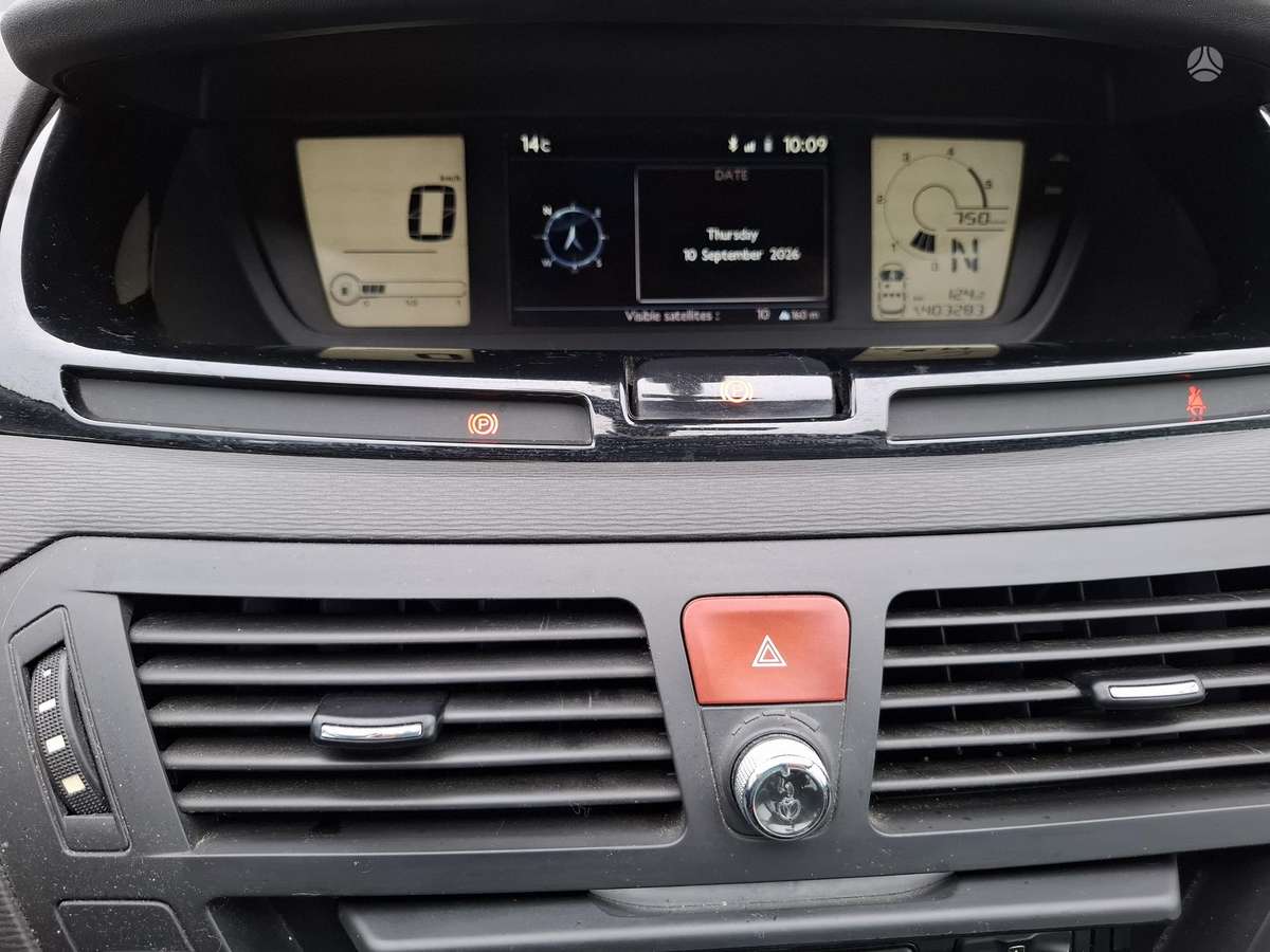 Citroen Grand 2013 — photo 18