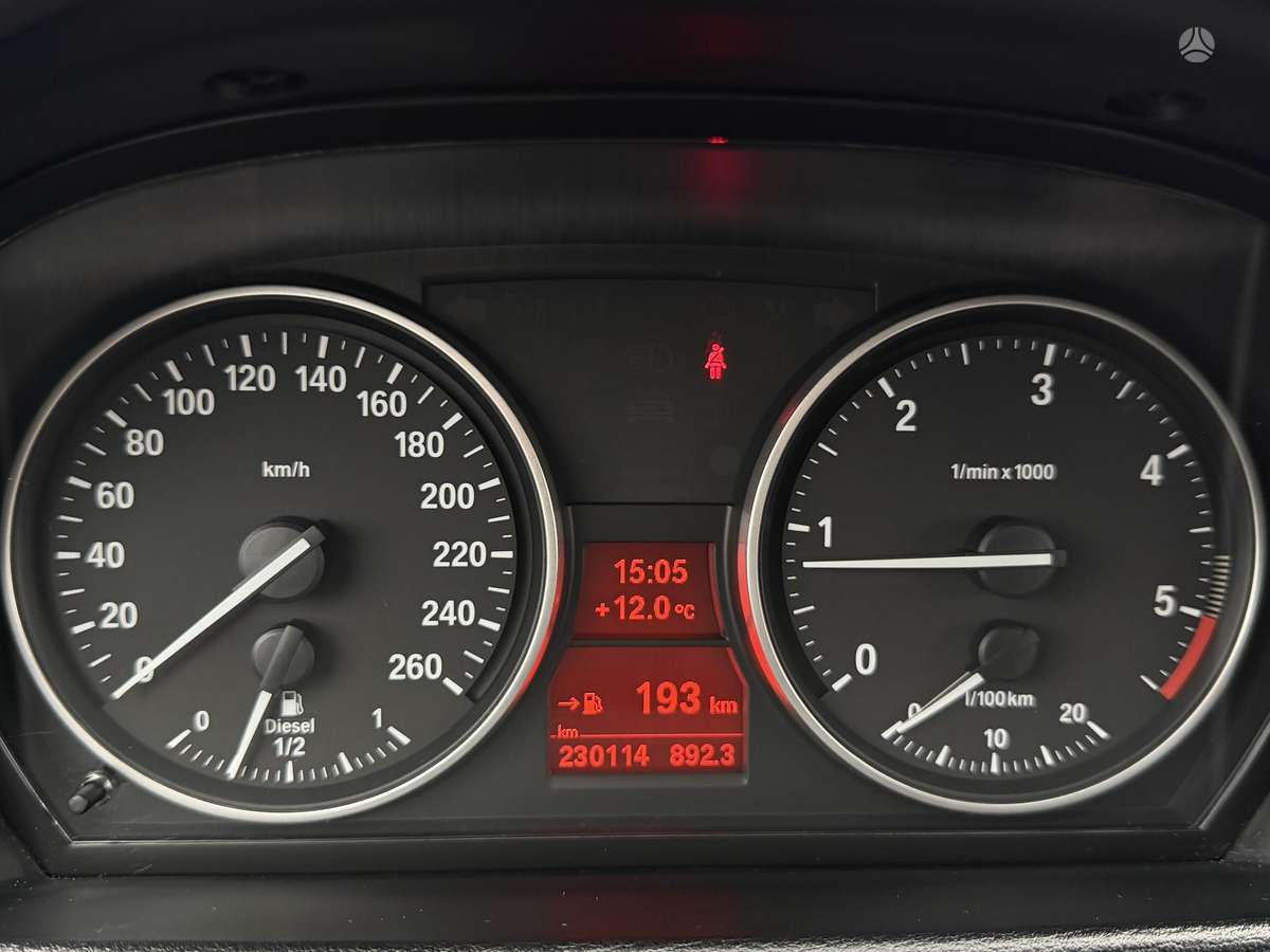 BMW X1 2010 — photo 10