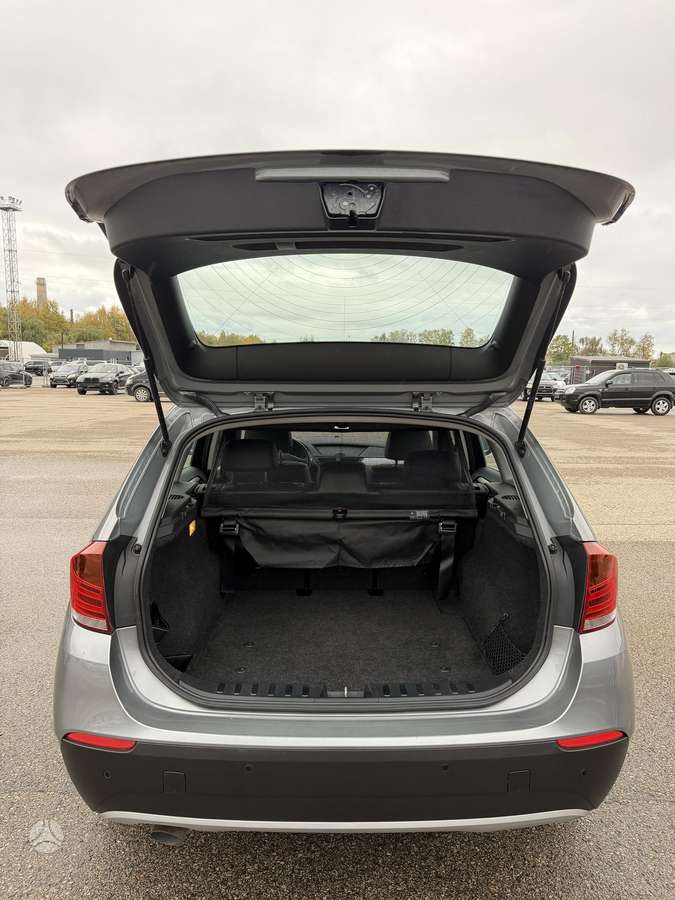 BMW X1 2010 — photo 19