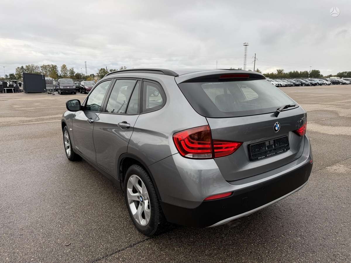 BMW X1 2010 — photo 6