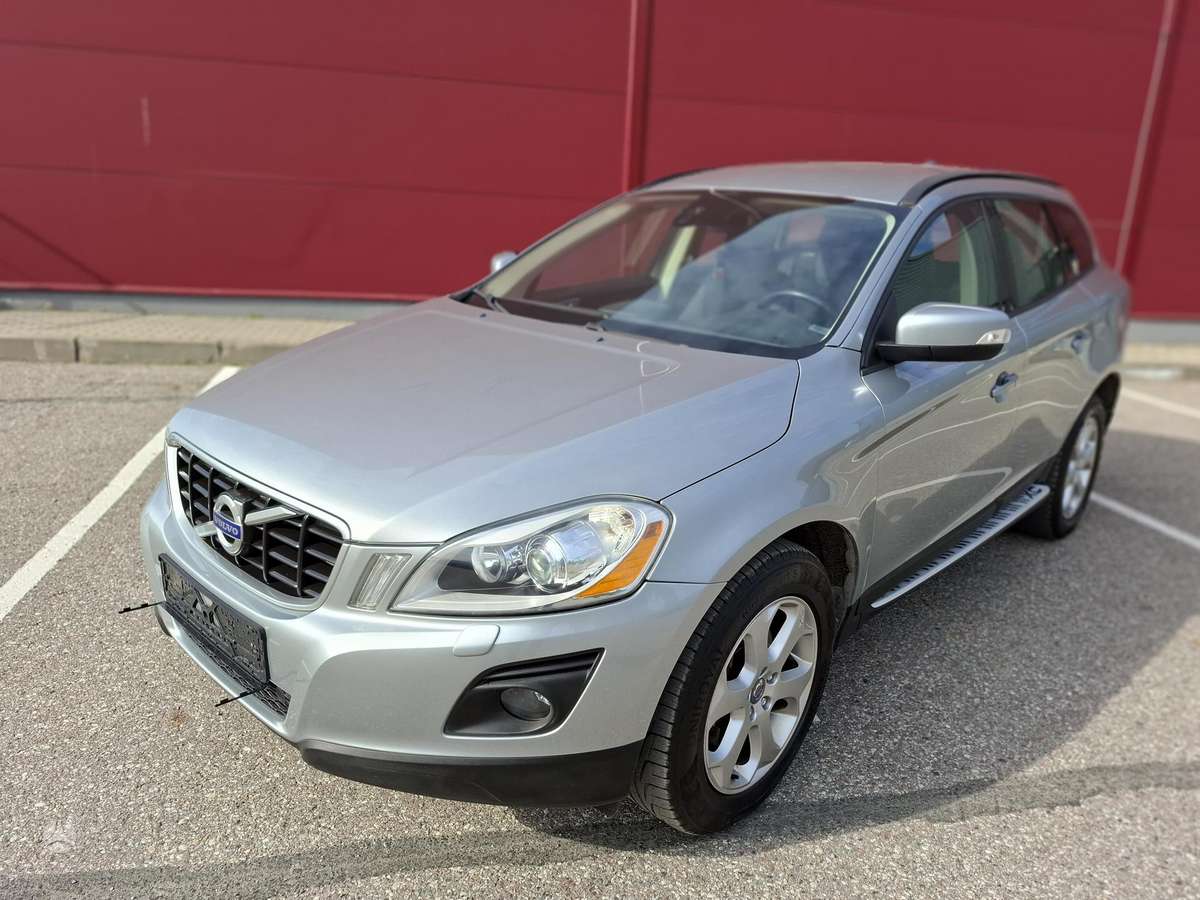 Volvo XC60 2009 — двигун 2400 cm³, 163 HP (120kW)