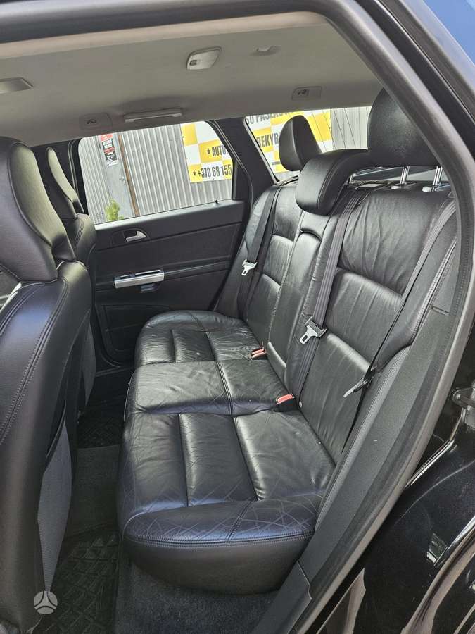 Volvo V50 2010 — photo 16