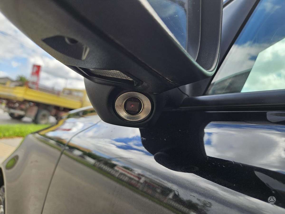 Volvo V50 2010 — photo 23