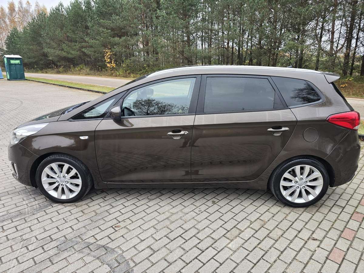 Kia Carens 2014 — photo 10