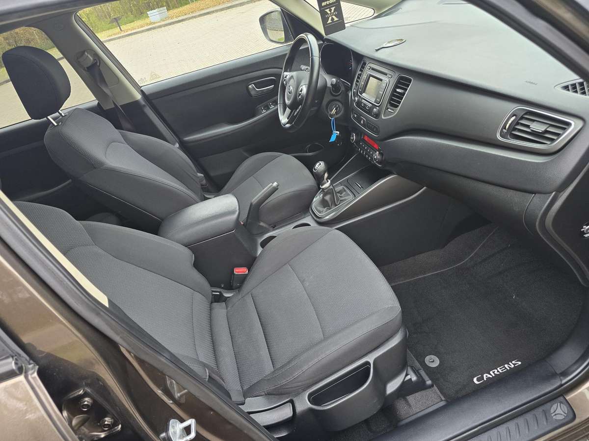 Kia Carens 2014 — photo 13