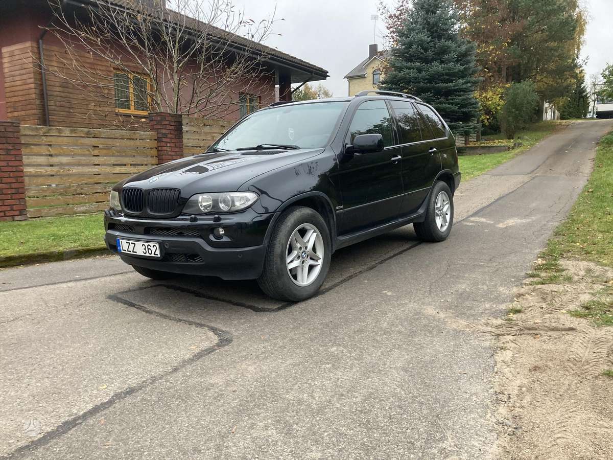 BMW X5 2006 — rear view