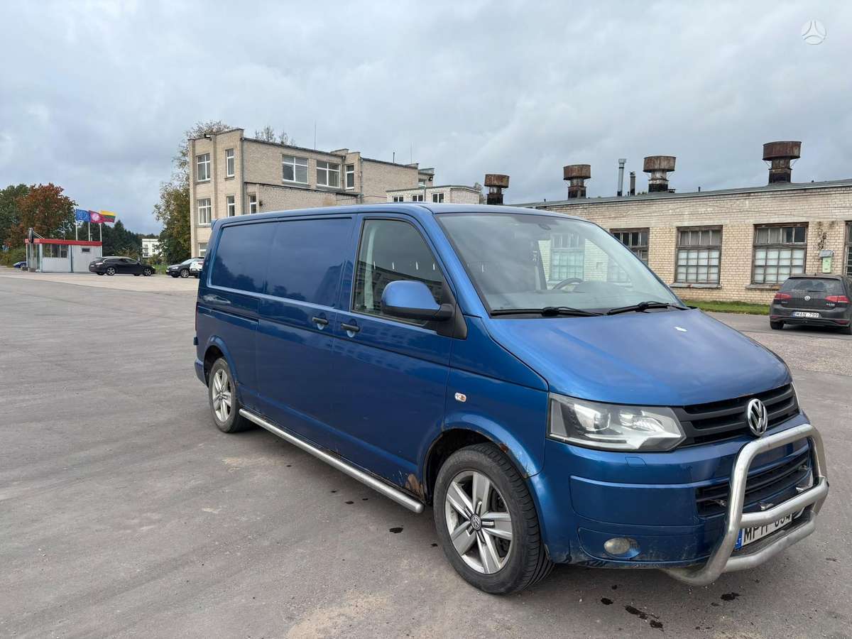 Volkswagen Transporter 2012 — вигляд ззаду