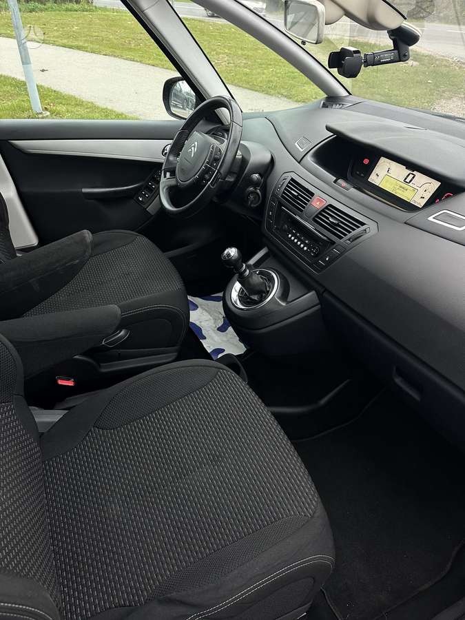 Citroen Grand 2012 — photo 10