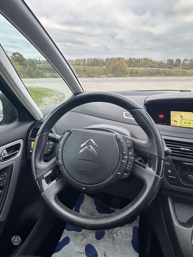 Citroen Grand 2012 — photo 11