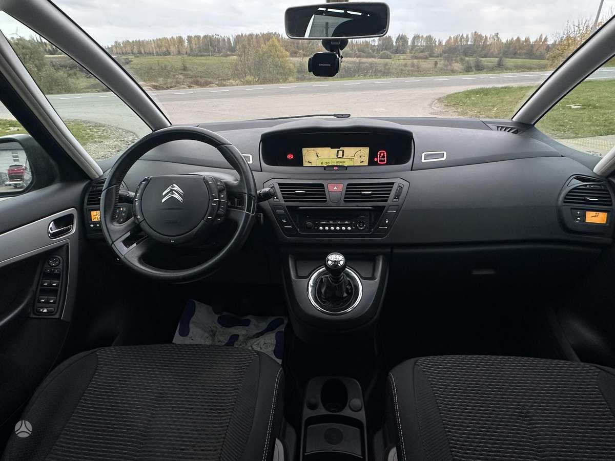 Citroen Grand 2012 — photo 9