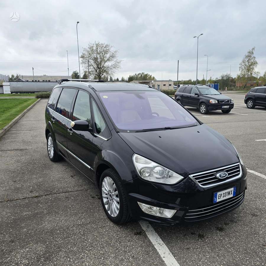 Ford Galaxy 2013 — вигляд ззаду