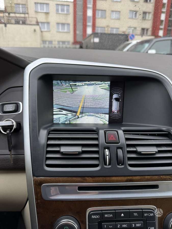 Volvo XC60 2011 — photo 14