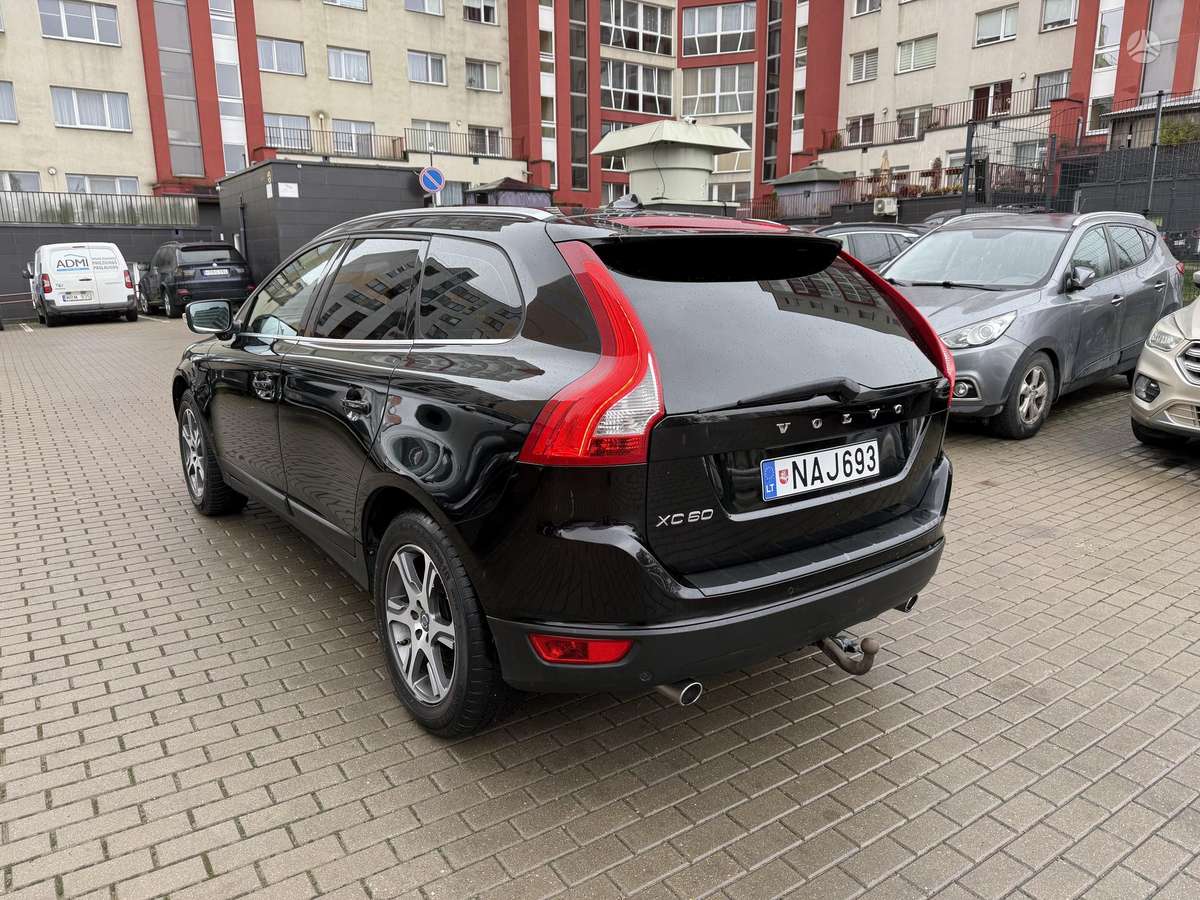 Volvo XC60 2011 — photo 5