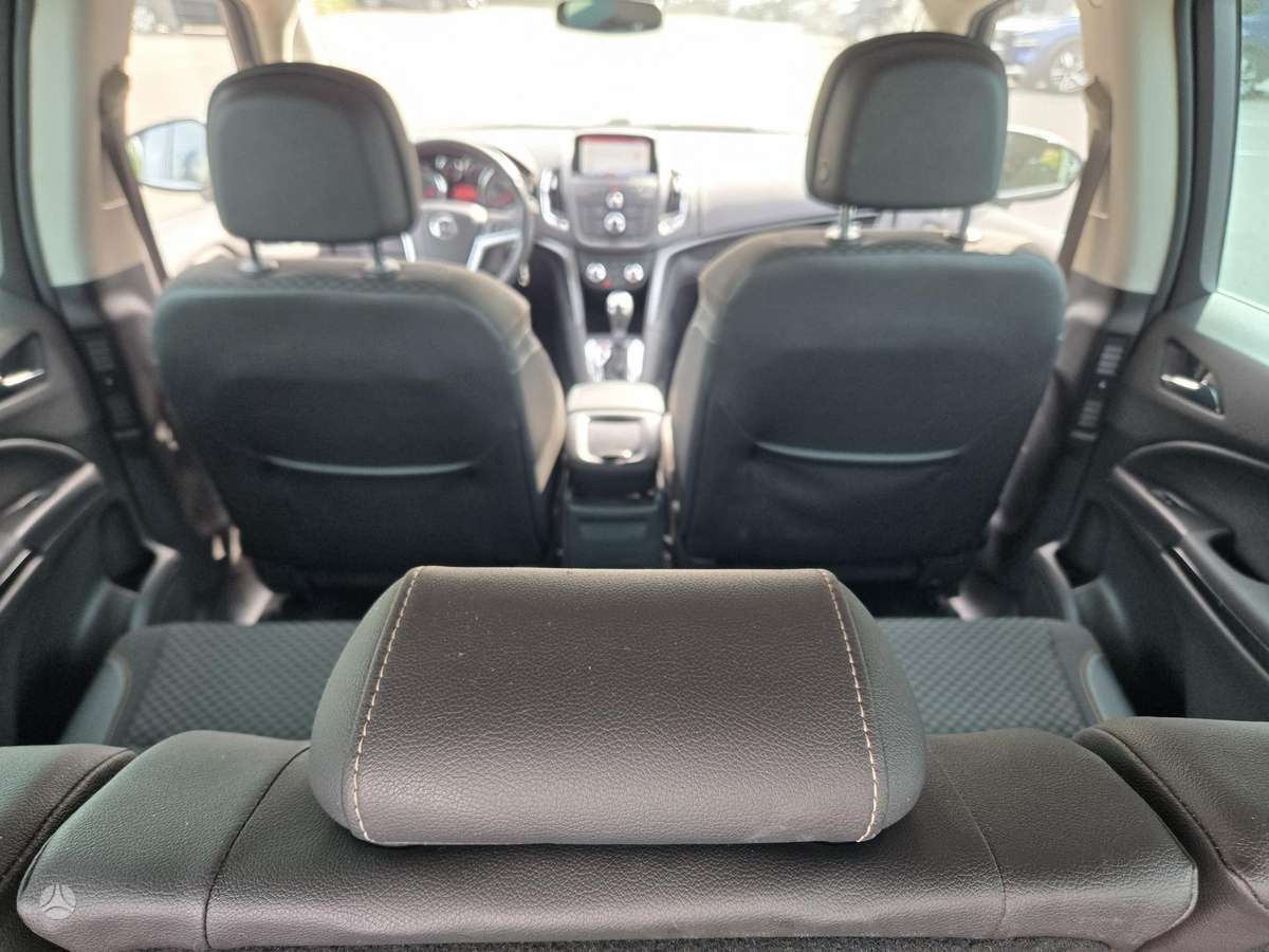 Opel Zafira 2015 — photo 5