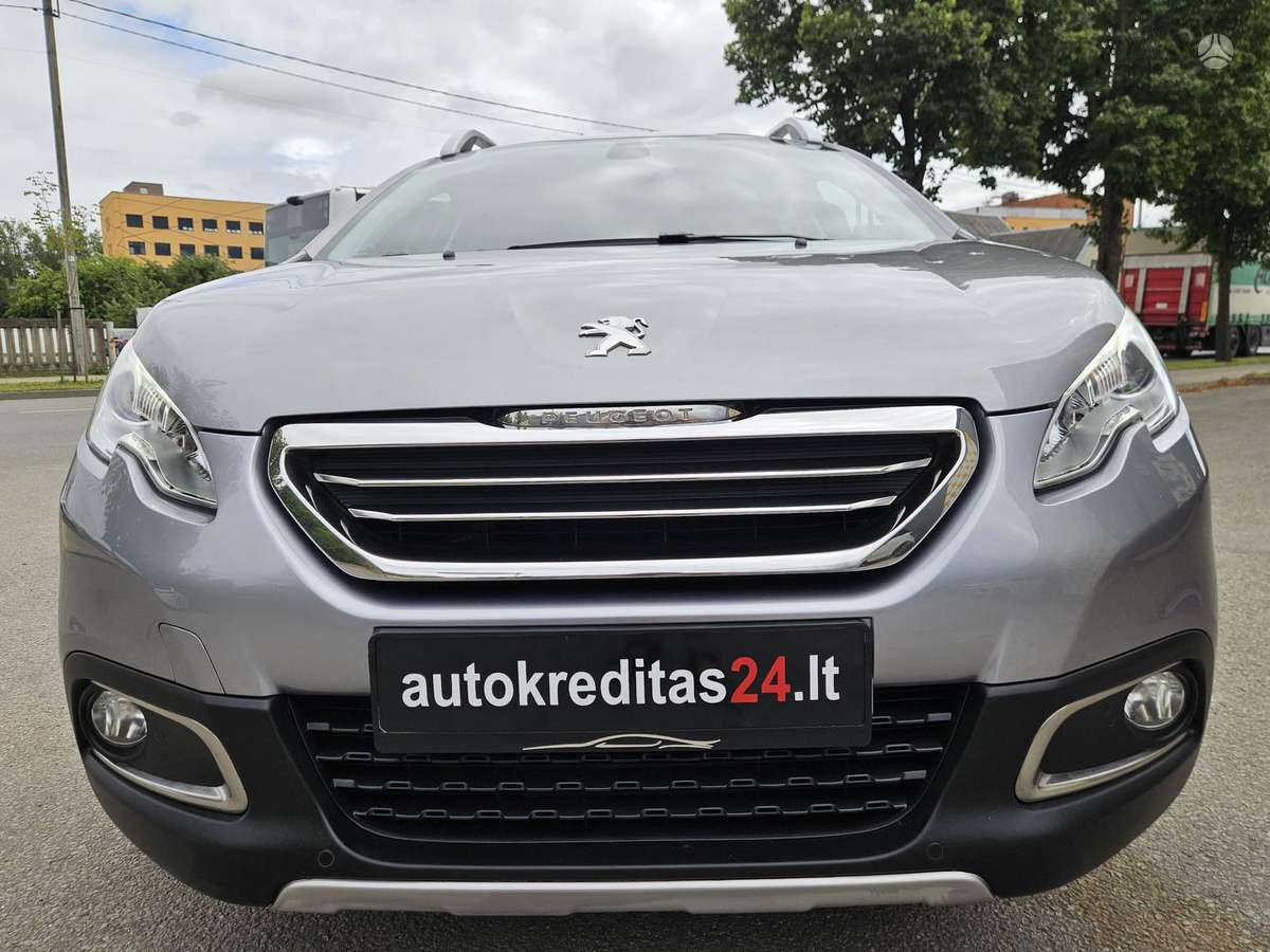 Peugeot 2008 2015 — rear view