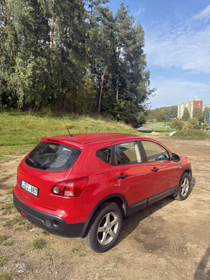 Nissan Qashqai 2009 — салон