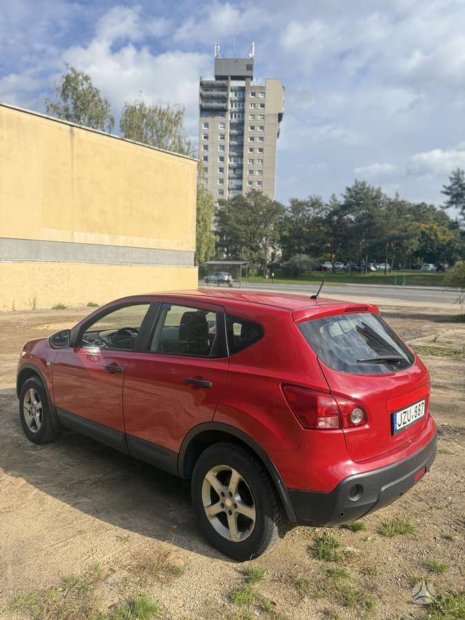 Nissan Qashqai 2009 — двигун 1598 cm³, 114 HP (84kW)