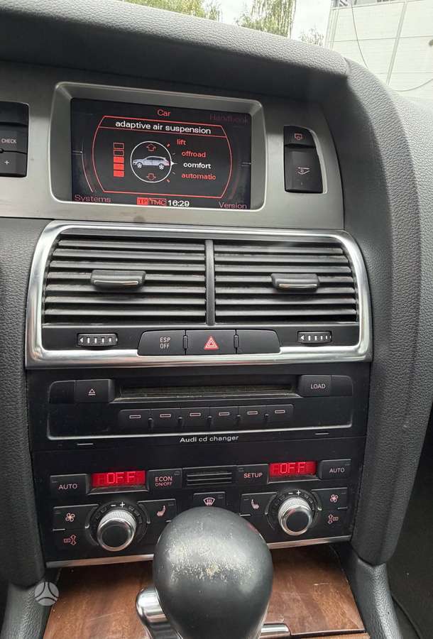 Audi Q7 2006 — photo 9