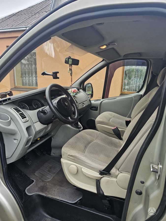 Renault Trafic 2006 — photo 8