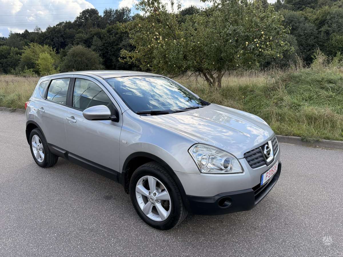 Nissan Qashqai 2008 — interior