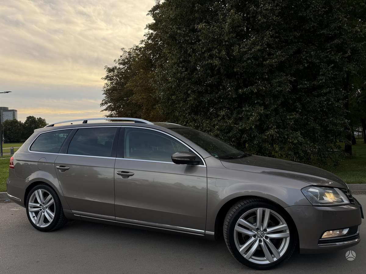 Volkswagen Passat 2011 — photo 28