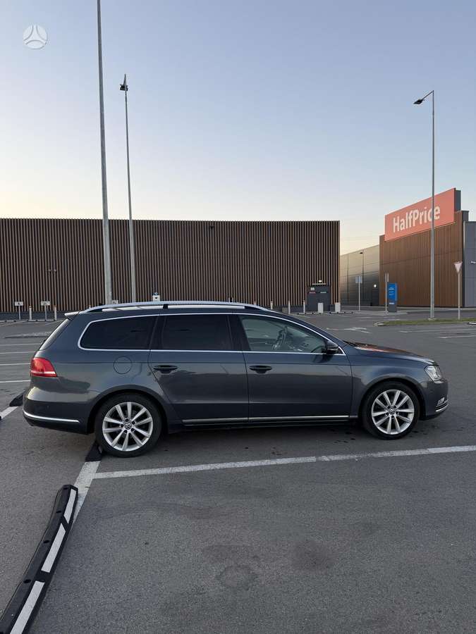 Volkswagen Passat 2011 — photo 7