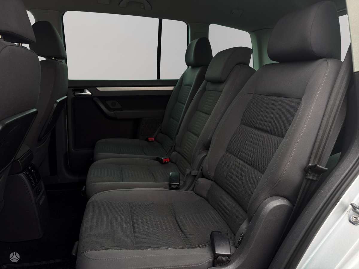 Volkswagen Touran 2007 — photo 11