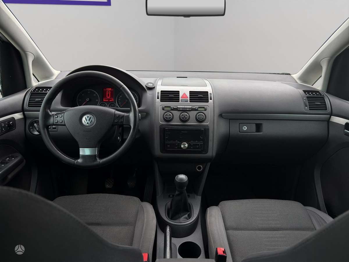Volkswagen Touran 2007 — photo 12