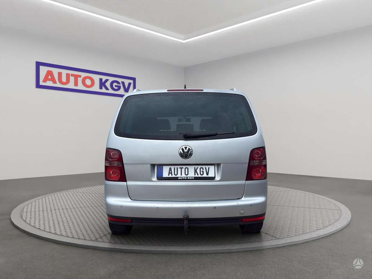 Volkswagen Touran 2007 — engine 2000 cm³, 140 HP (103kW)