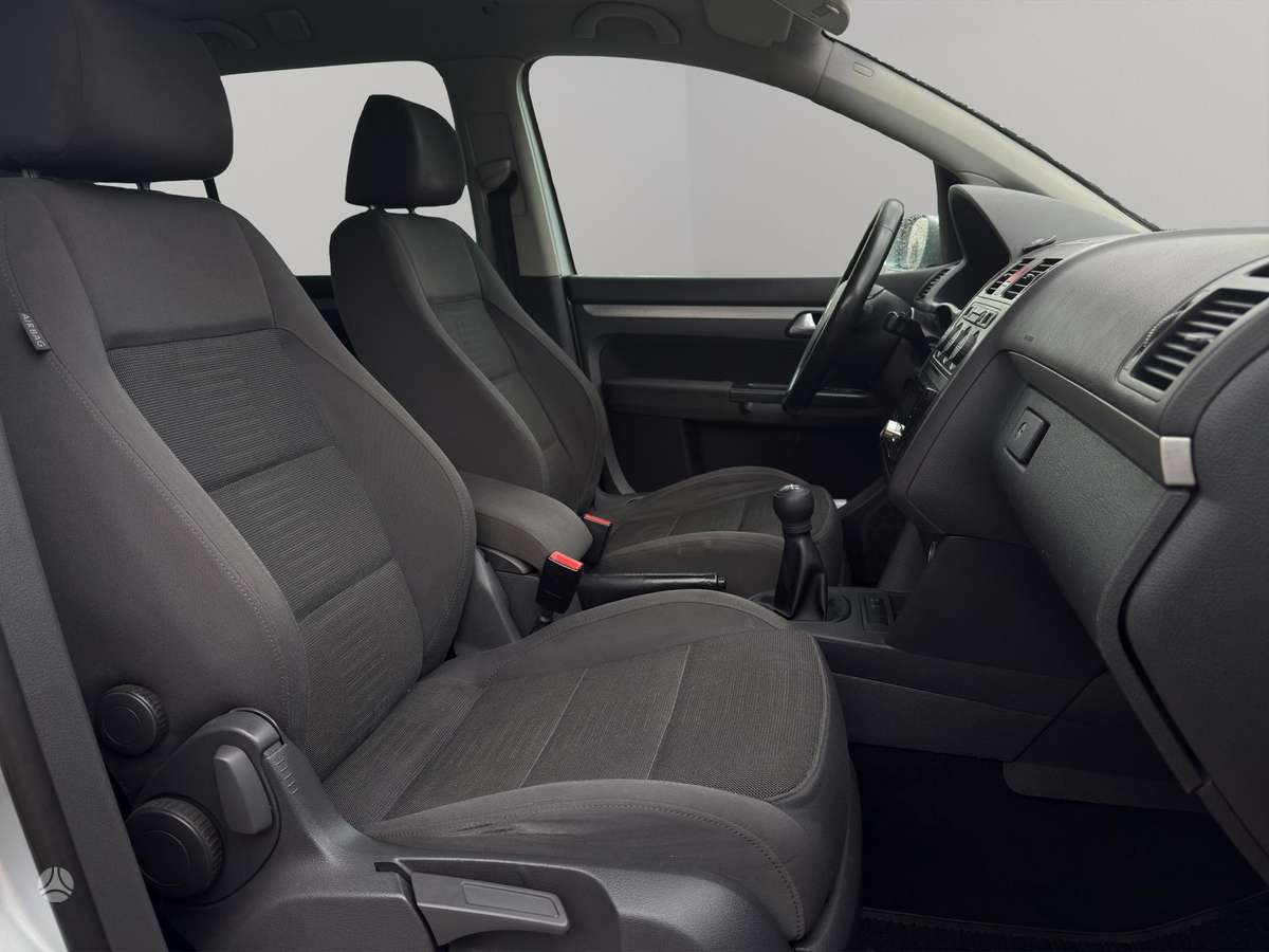 Volkswagen Touran 2007 — photo 8