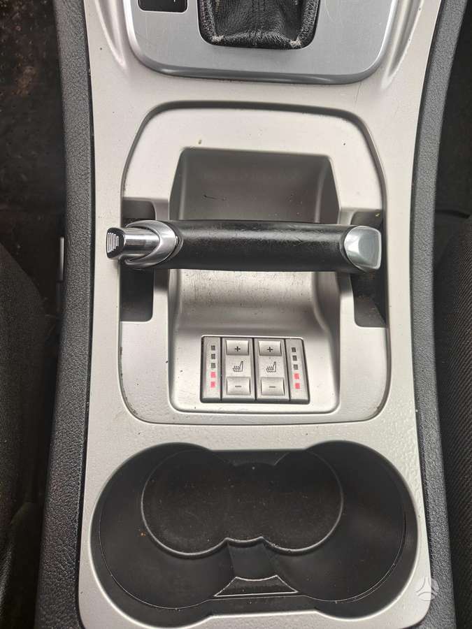 Ford Galaxy 2011 — photo 7