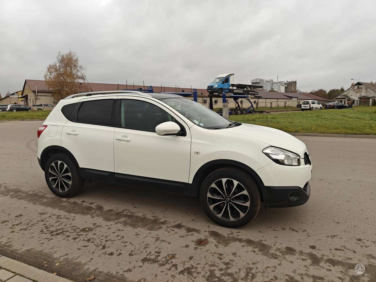 Nissan Qashqai 2011 — photo 5