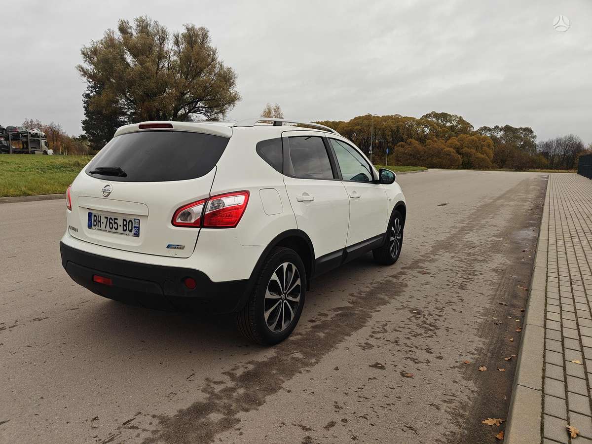 Nissan Qashqai 2011 — photo 8