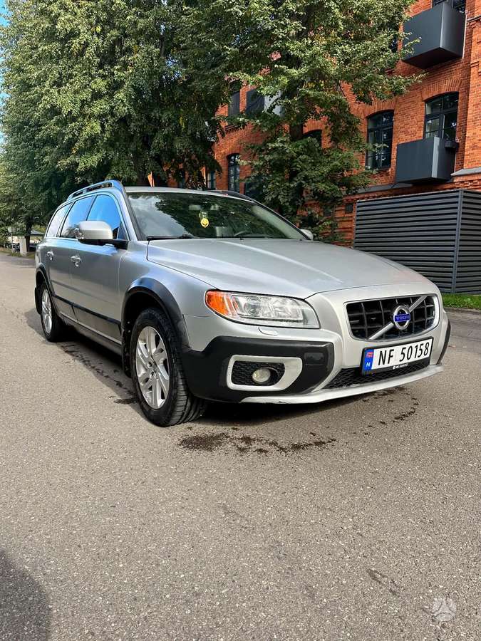 Volvo XC70, 2010 — vehicle for AFU from Europe