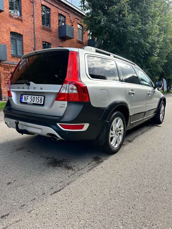 Volvo XC70 2010 — photo 5