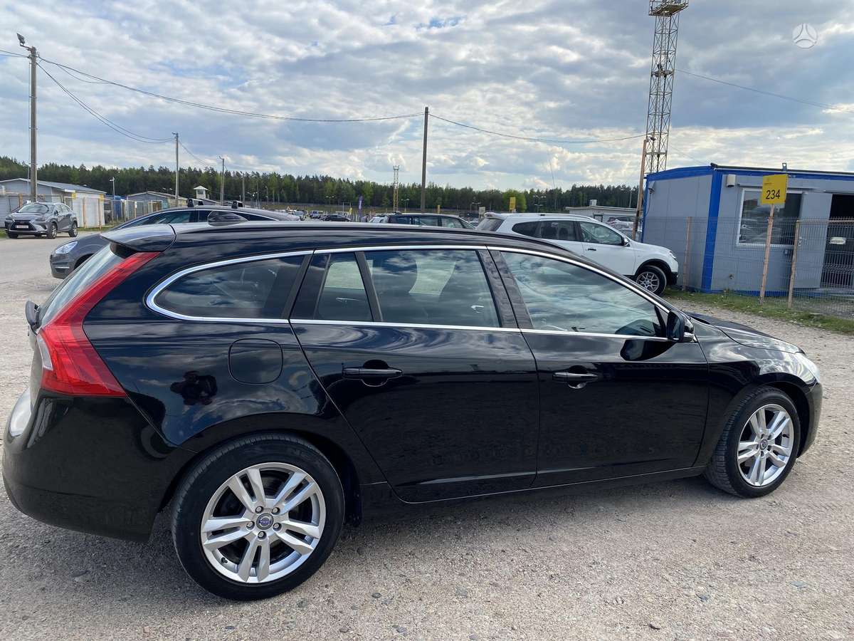 Volvo V60 2011 — photo 5