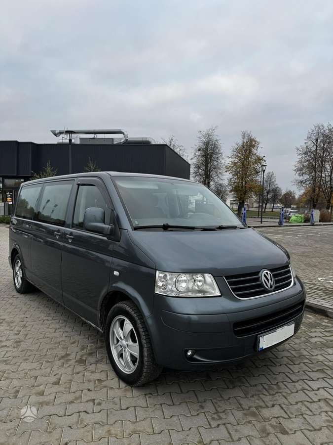 Volkswagen Transporter 2007 — салон