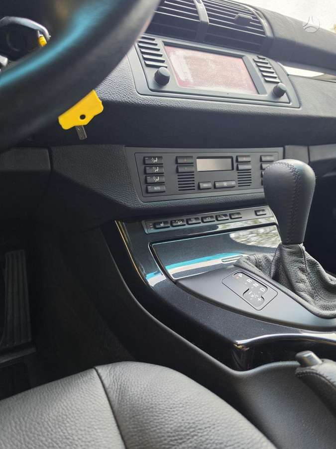 BMW X5 2006 — photo 17