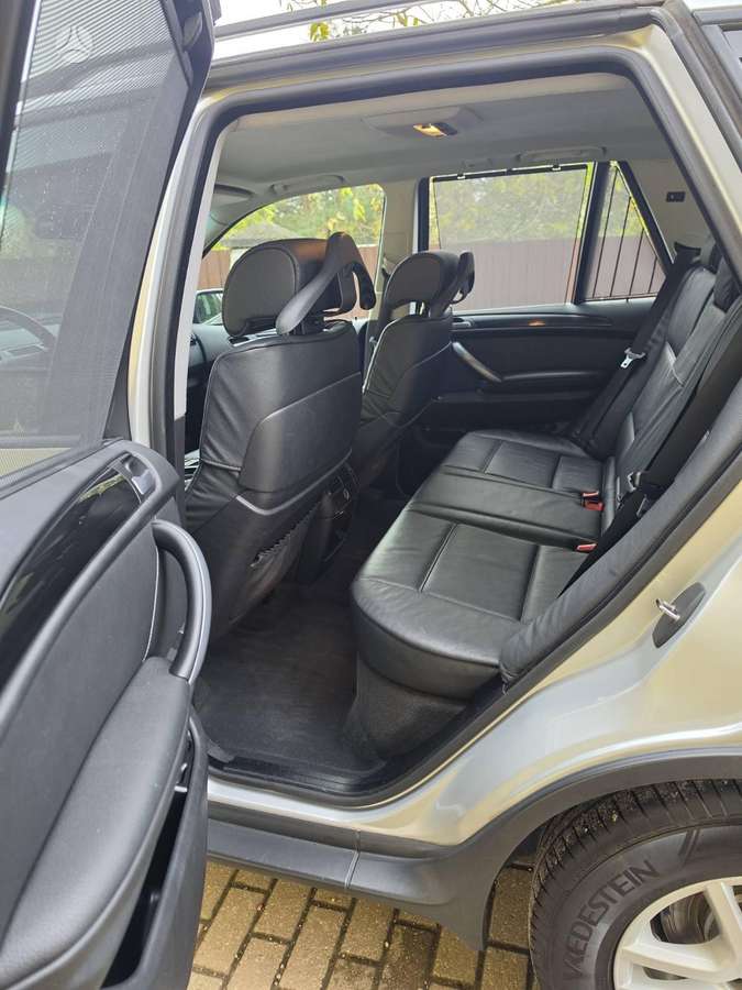 BMW X5 2006 — photo 21