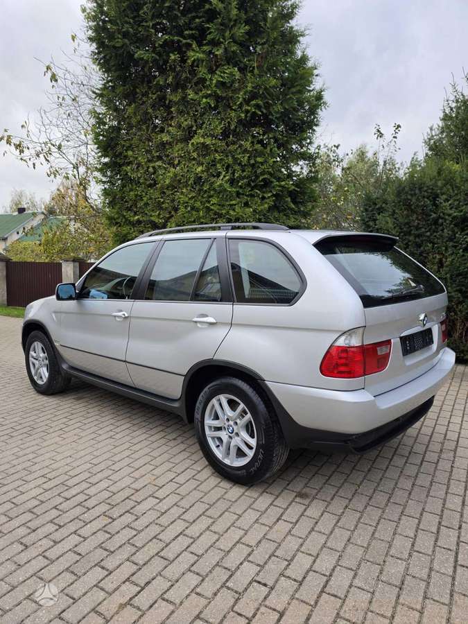 BMW X5 2006 — interior