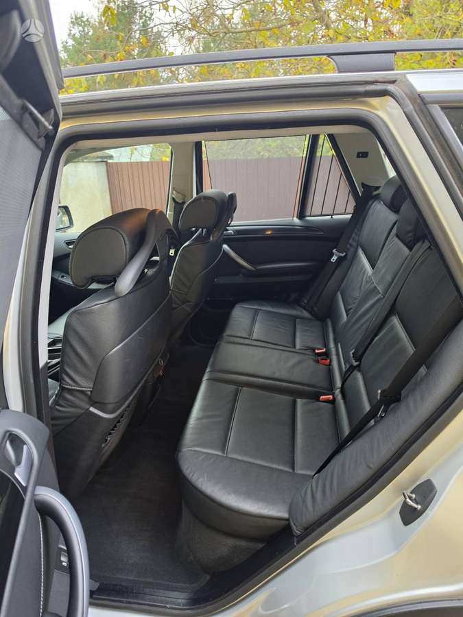 BMW X5 2006 — photo 31